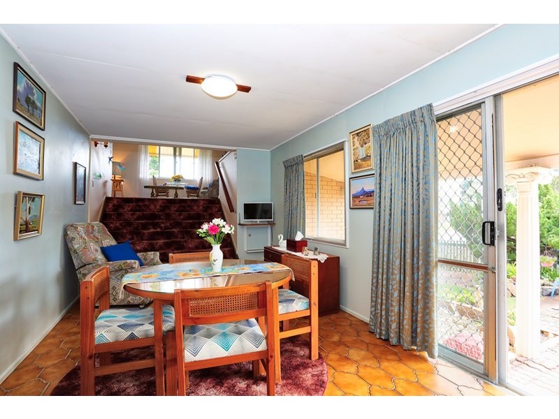 16 Avon Avenue, Banksia Beach QLD 4507