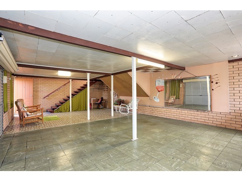 16 Avon Avenue, Banksia Beach QLD 4507