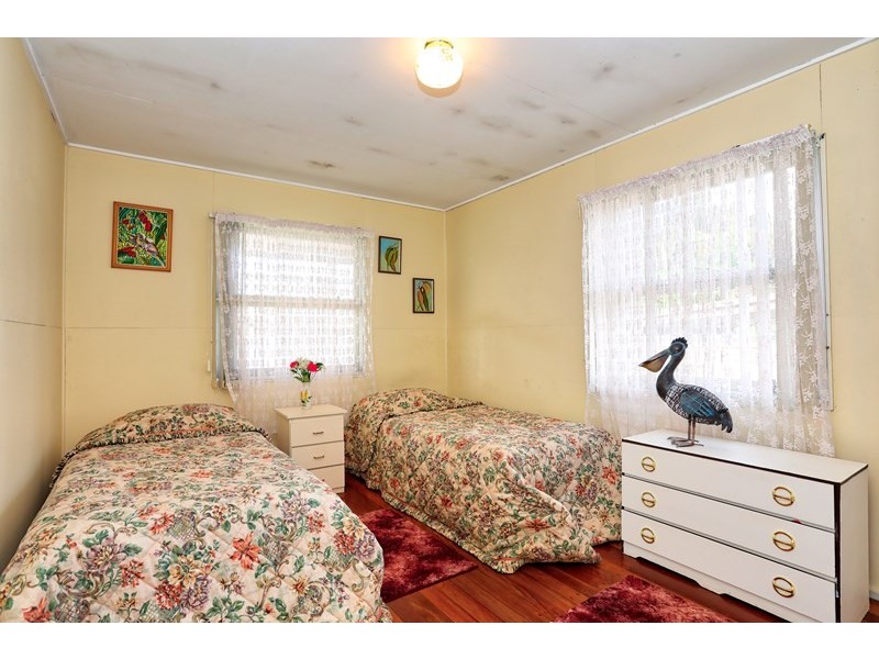 16 Avon Avenue, Banksia Beach QLD 4507