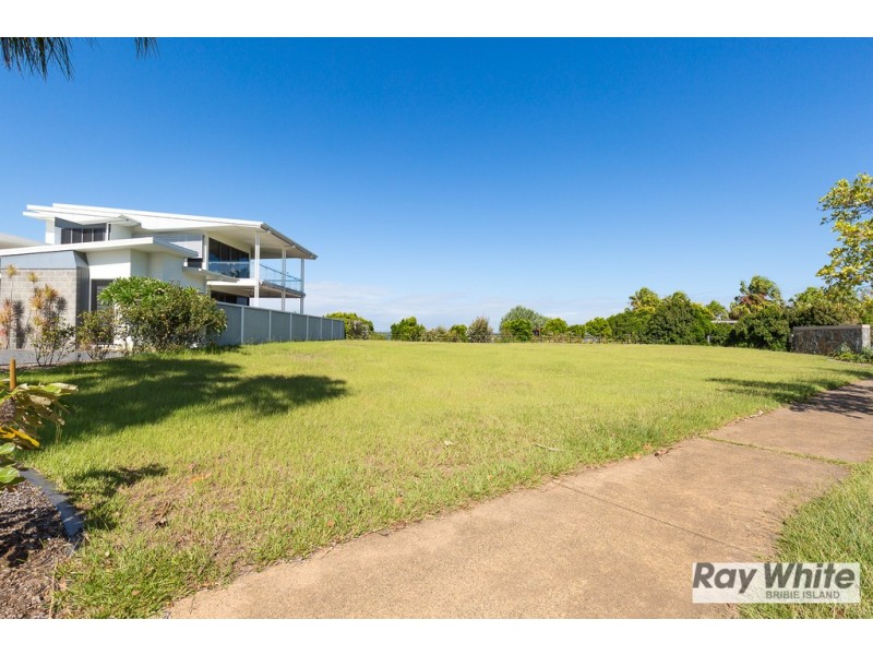 2 Solander Esplanade, Banksia Beach QLD 4507