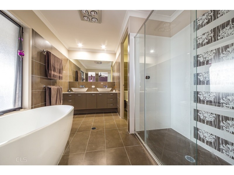 67 Headsail Drive, Banksia Beach QLD 4507