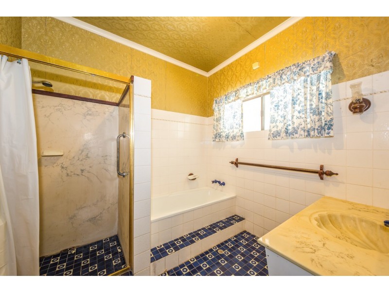 1 Faye Road, Bellmere QLD 4510