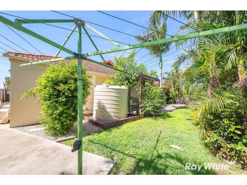 11 Bilinga Court, Sandstone Point QLD 4511