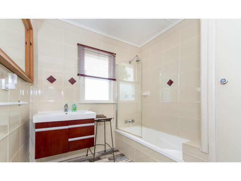 146 Moreton Terrace, Beachmere QLD 4510