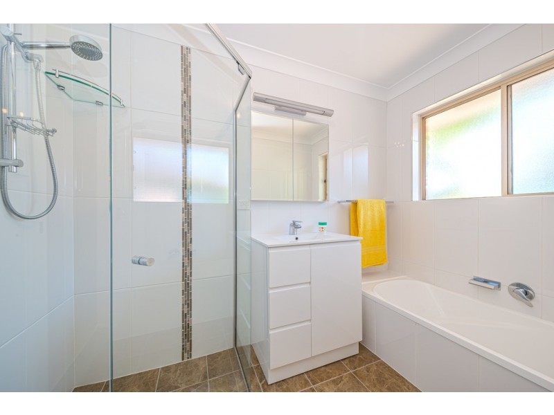 13 Lee Avenue, Bongaree QLD 4507