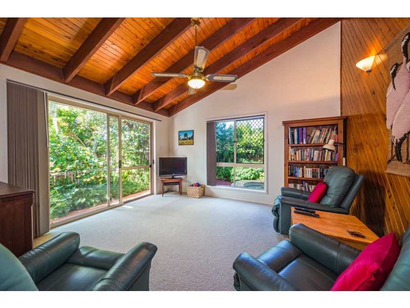 13 Lee Avenue, Bongaree QLD 4507