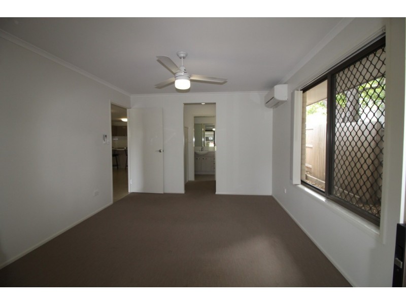 1/8 Third Avenue, Bongaree QLD 4507