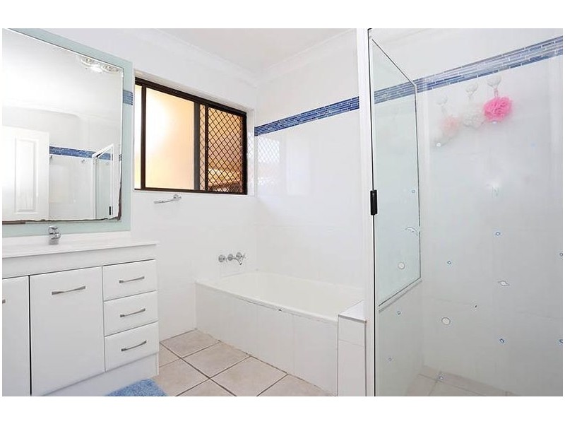 14 Endeavour Drive, Banksia Beach QLD 4507