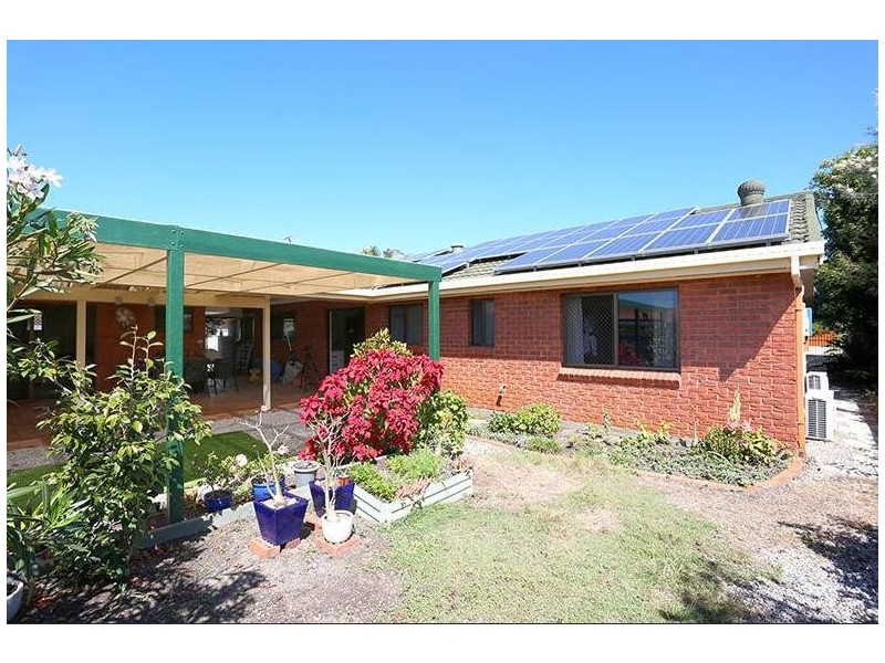 14 Endeavour Drive, Banksia Beach QLD 4507