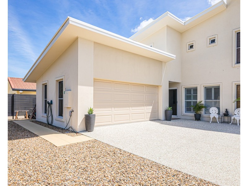 1/55 Marina Boulevard, Banksia Beach QLD 4507