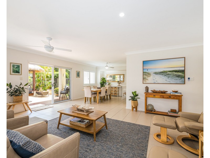 1/55 Marina Boulevard, Banksia Beach QLD 4507