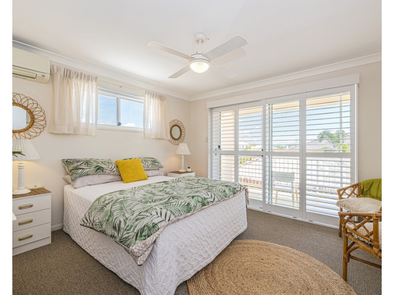 1/55 Marina Boulevard, Banksia Beach QLD 4507