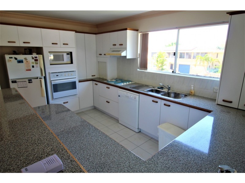 2/49 Sylvan Beach Esplanade, Bellara QLD 4507