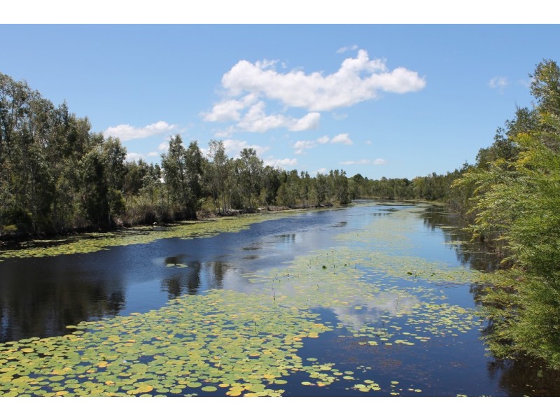 22-24 Ningi Waters Drive, Ningi QLD 4511