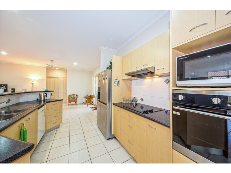 2/63 Pacific Drive, Banksia Beach QLD 4507
