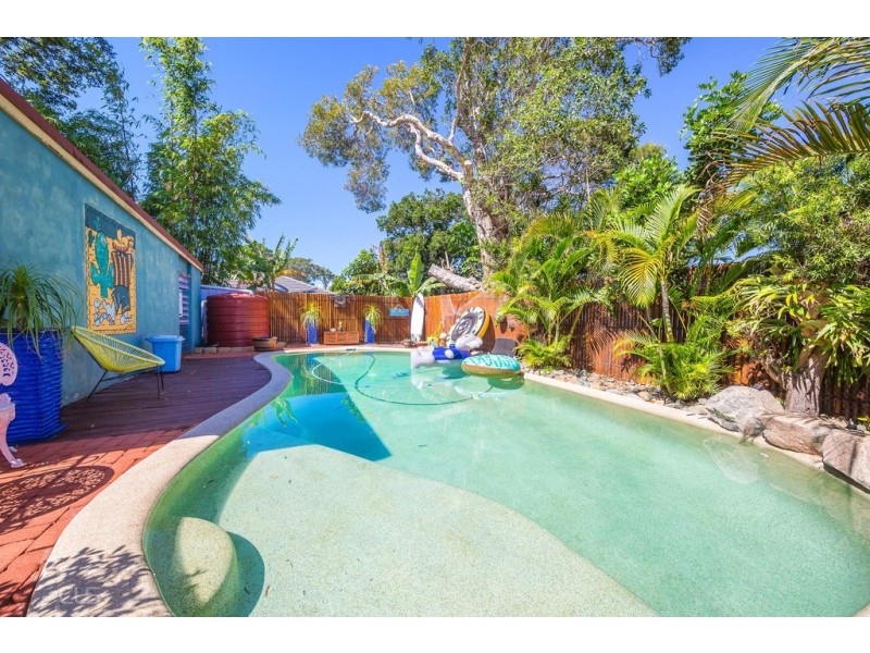 13 Hutchinson Street, Woorim QLD 4507