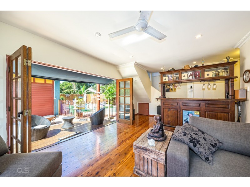 13 Hutchinson Street, Woorim QLD 4507