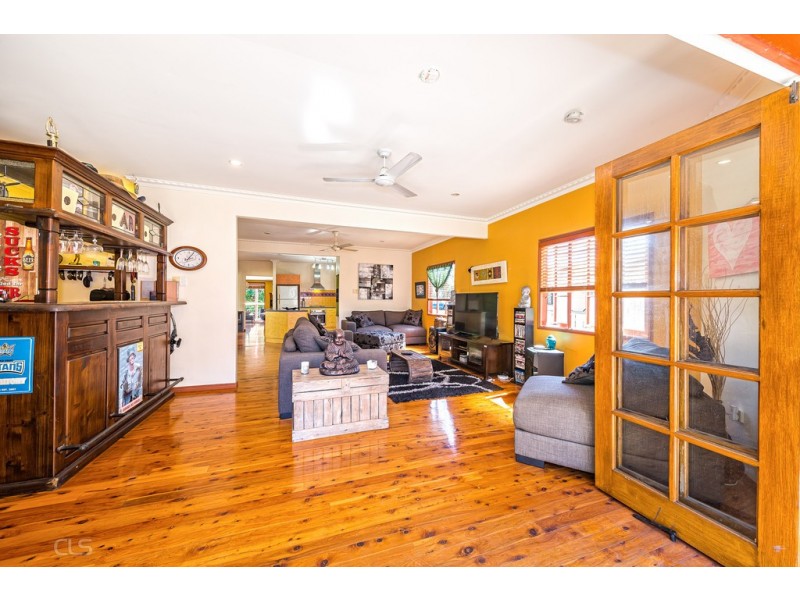13 Hutchinson Street, Woorim QLD 4507