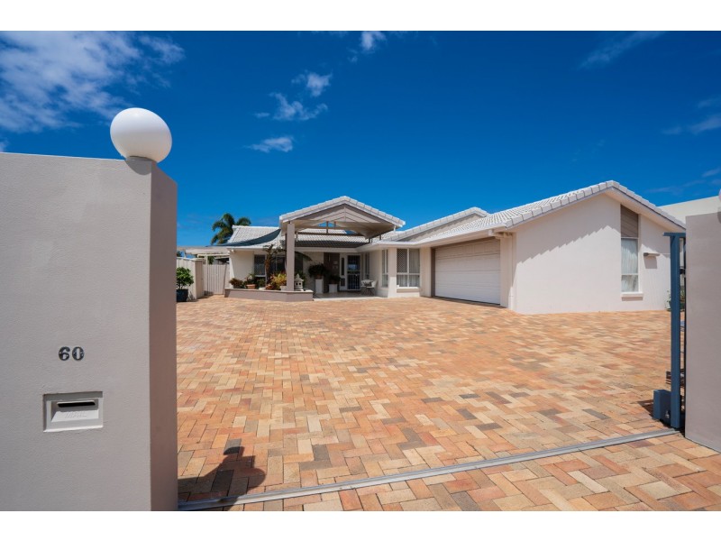 60 Cosmos Avenue, Banksia Beach QLD 4507