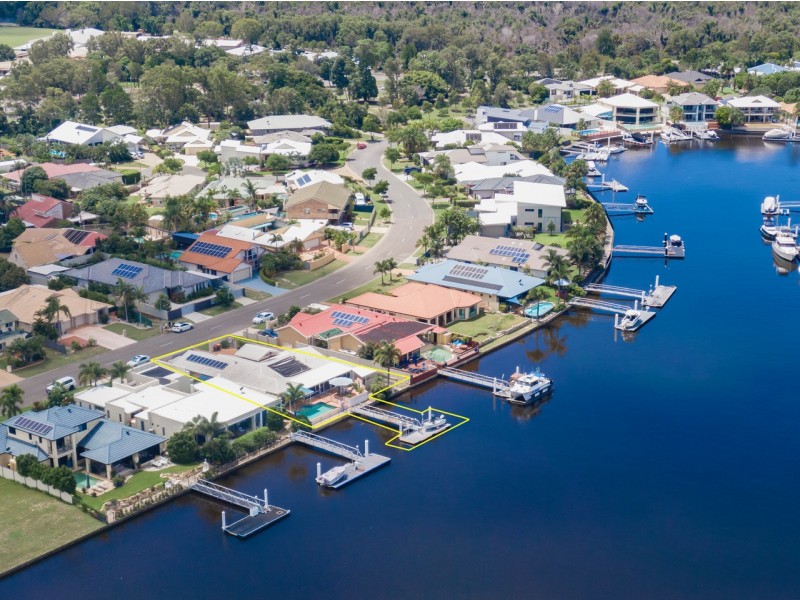 60 Cosmos Avenue, Banksia Beach QLD 4507