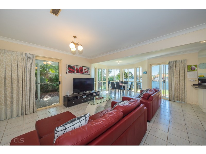 1/11 Norrland Court, Banksia Beach QLD 4507