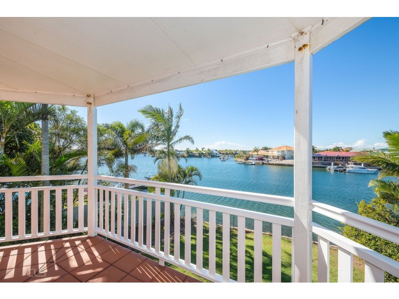 1/11 Norrland Court, Banksia Beach QLD 4507