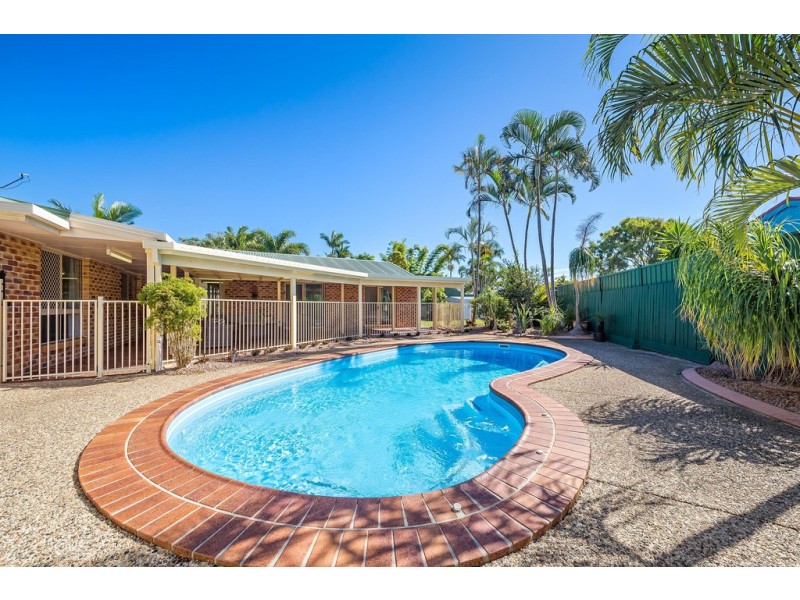 6 Longland Court, Woorim QLD 4507