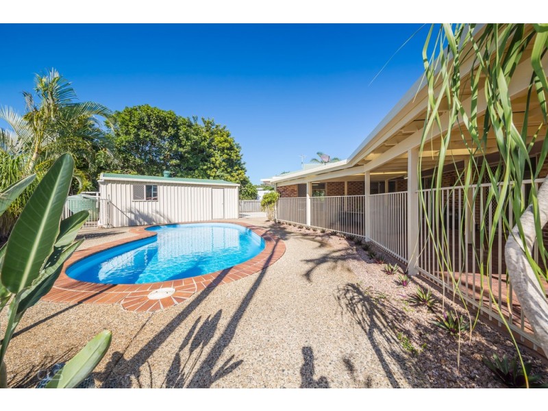 6 Longland Court, Woorim QLD 4507