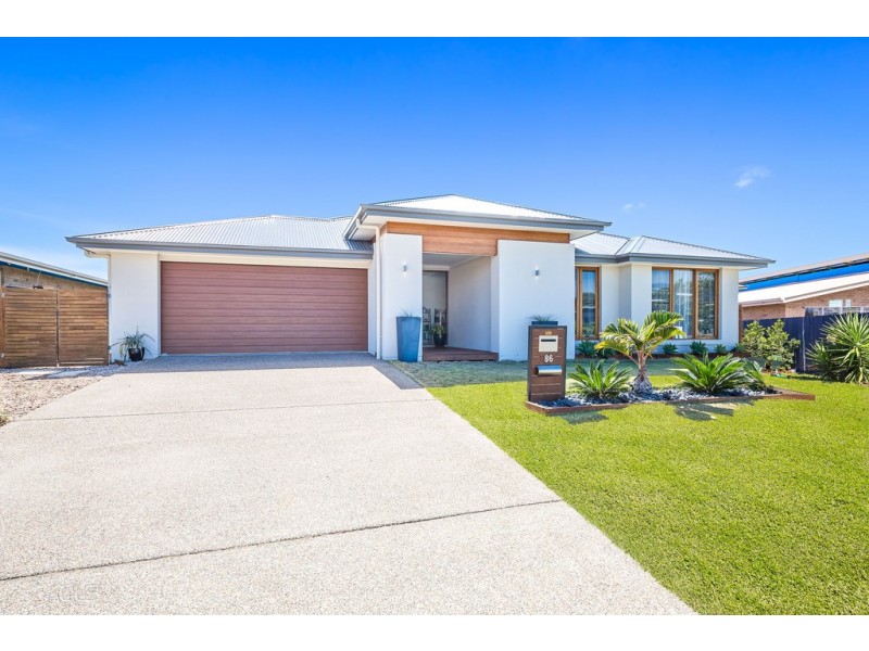 86 Foxtail Crescent, Banksia Beach QLD 4507