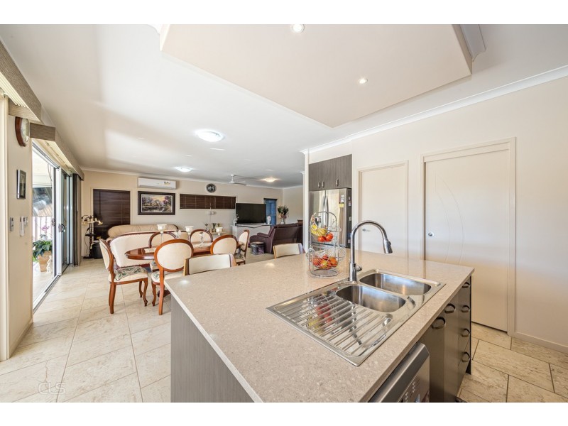 15 The Landing, Banksia Beach QLD 4507