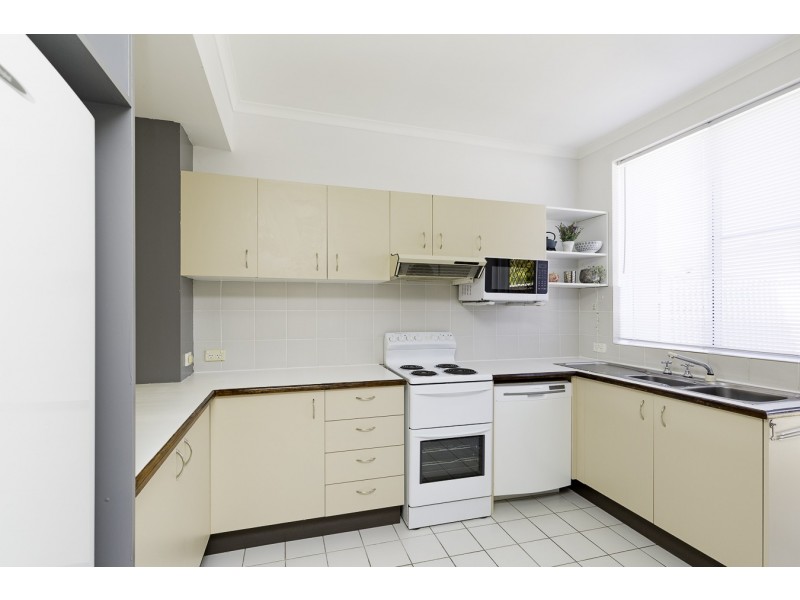 9/2 Venus Court, Banksia Beach QLD 4507