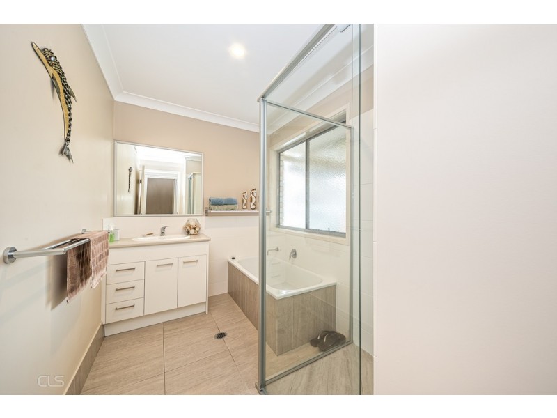 32 Herring Street, Bongaree QLD 4507