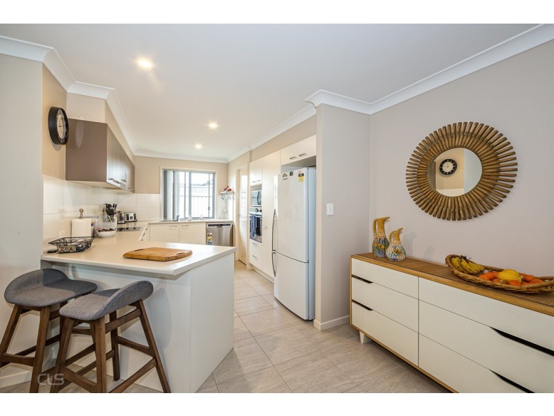 32 Herring Street, Bongaree QLD 4507