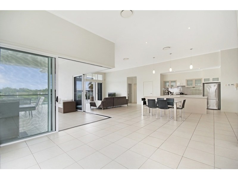 135 Marina Boulevard, Banksia Beach QLD 4507