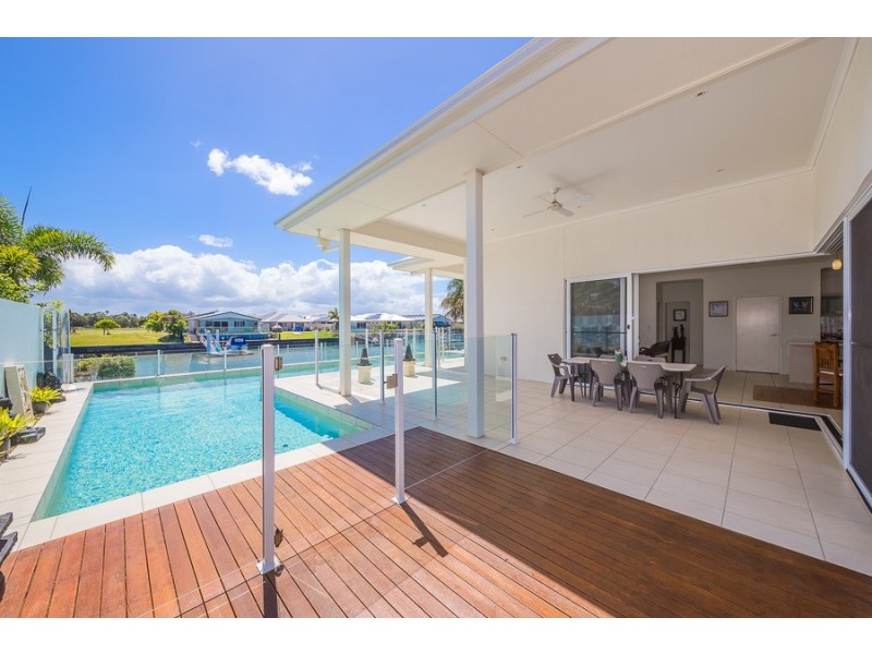 135 Marina Boulevard, Banksia Beach QLD 4507