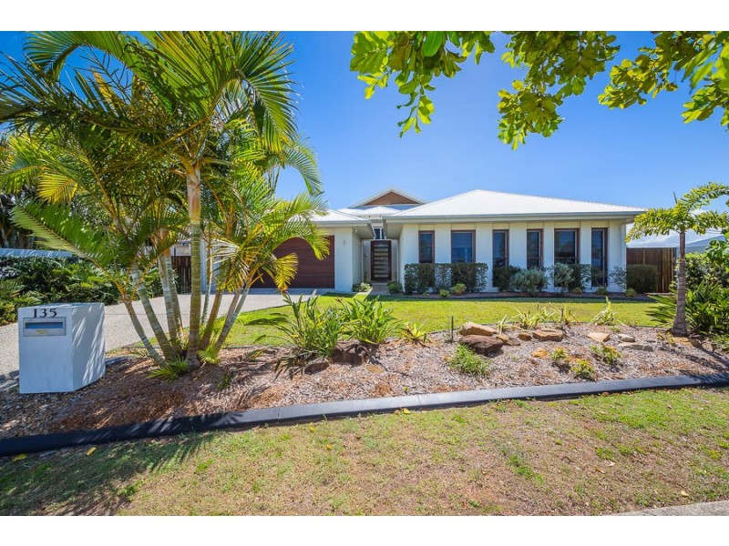 135 Marina Boulevard, Banksia Beach QLD 4507