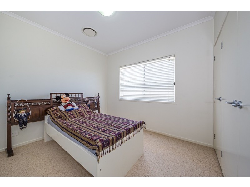 135 Marina Boulevard, Banksia Beach QLD 4507