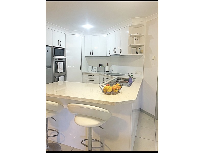 31 Topsail Circuit, Banksia Beach QLD 4507