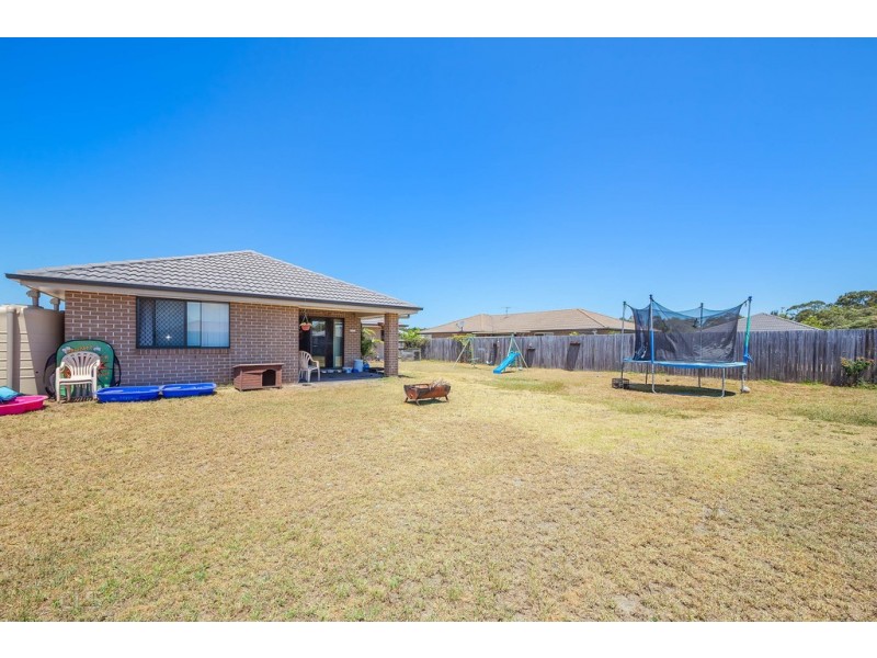 5 Turtle Court, Ningi QLD 4511