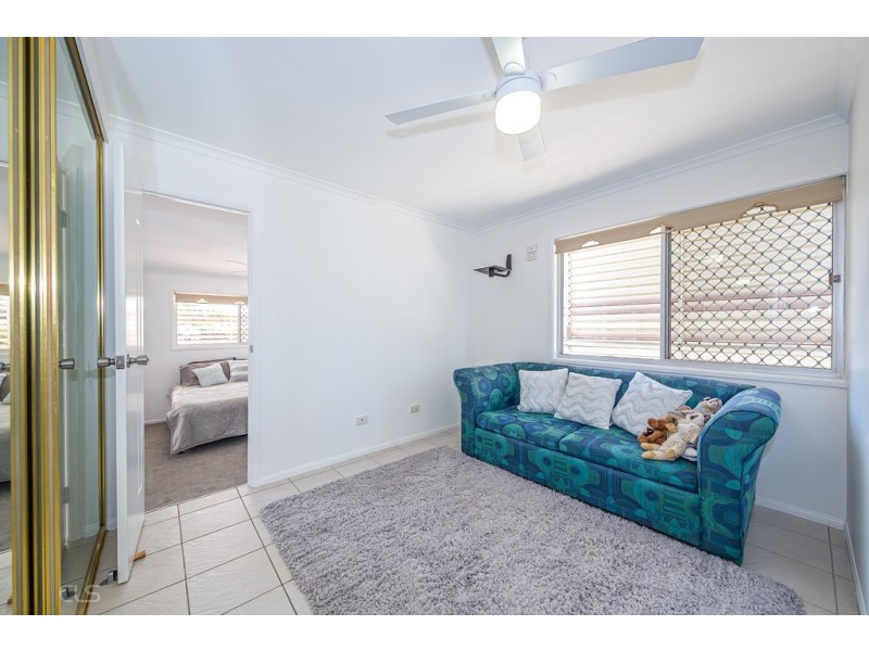 49 Biggs Avenue, Beachmere QLD 4510