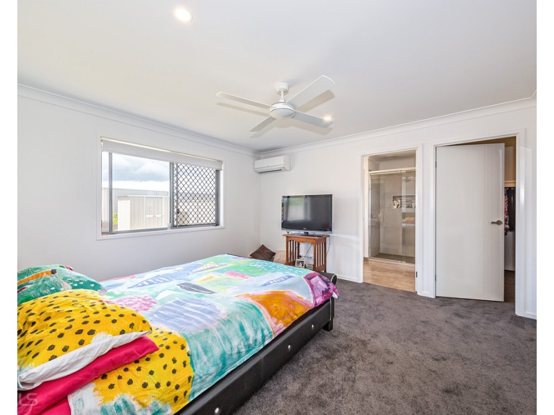 60 Caraway Crescent, Banksia Beach QLD 4507