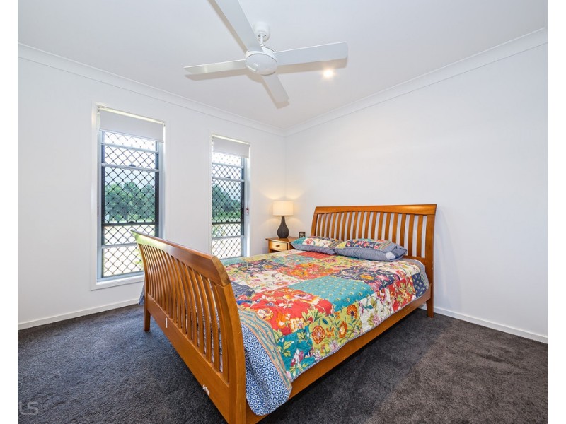 60 Caraway Crescent, Banksia Beach QLD 4507