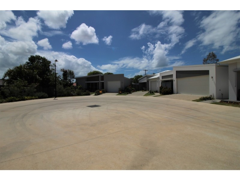 15/2 Spinnaker Drive  (Orianna Resort), Sandstone Point QLD 4511