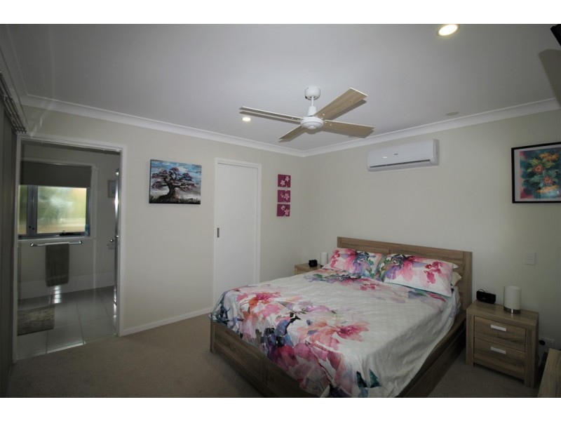 15/2 Spinnaker Drive  (Orianna Resort), Sandstone Point QLD 4511