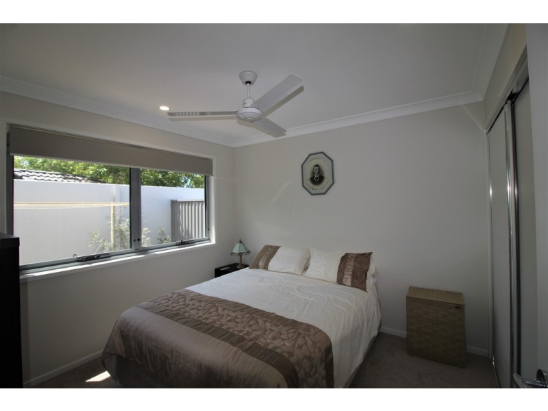 15/2 Spinnaker Drive  (Orianna Resort), Sandstone Point QLD 4511