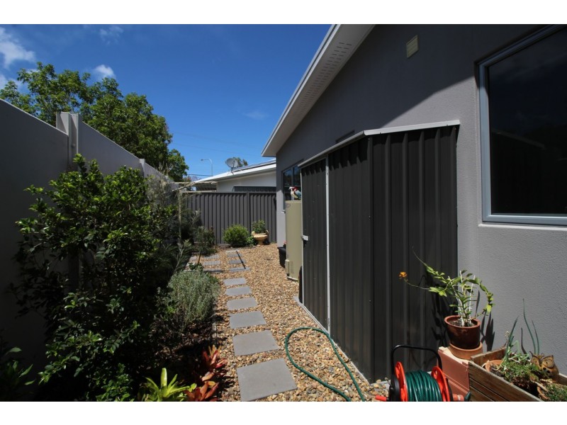 15/2 Spinnaker Drive  (Orianna Resort), Sandstone Point QLD 4511