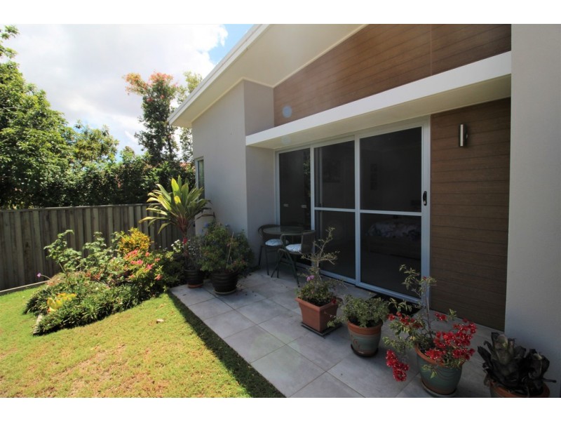 15/2 Spinnaker Drive  (Orianna Resort), Sandstone Point QLD 4511