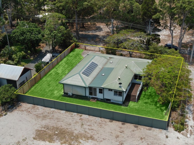 18 Ford street, Bongaree QLD 4507