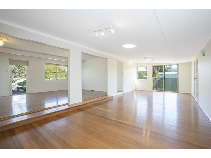 18 Ford street, Bongaree QLD 4507