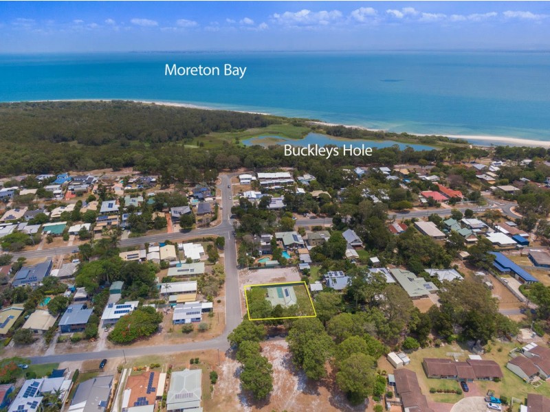 18 Ford street, Bongaree QLD 4507